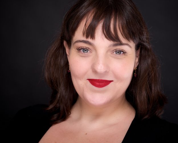 English (International) Voice Actor Susie V.